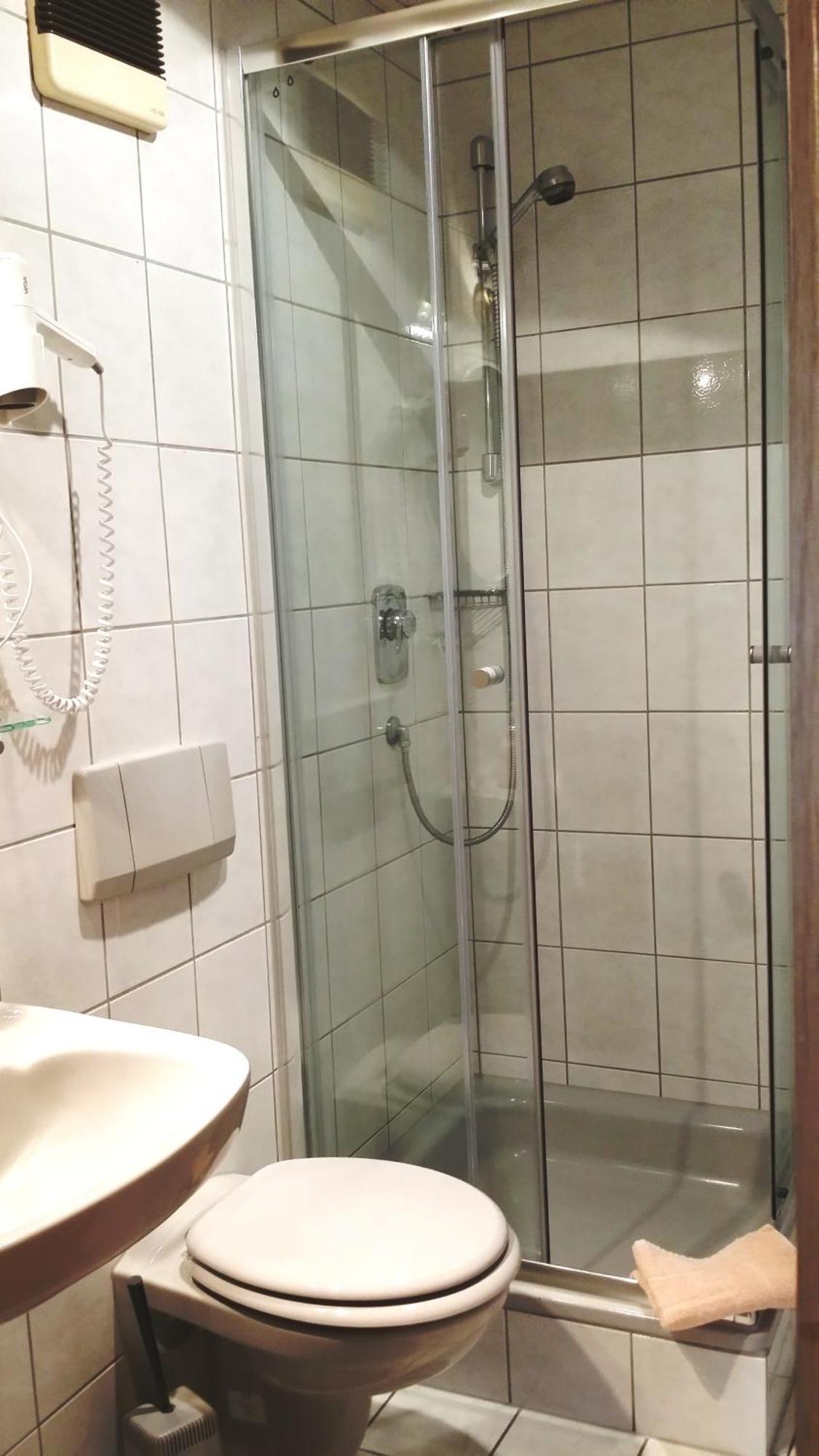 Landgasthof Zum Hirschen Hafenlohr Kamer foto