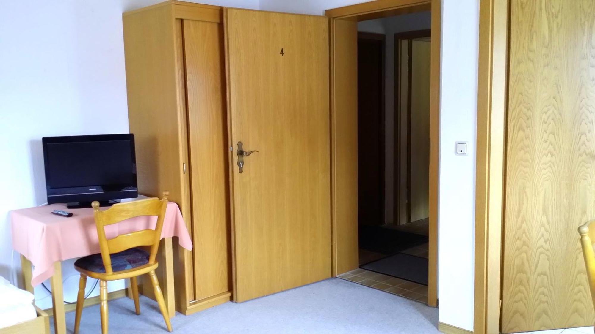 Landgasthof Zum Hirschen Hafenlohr Kamer foto