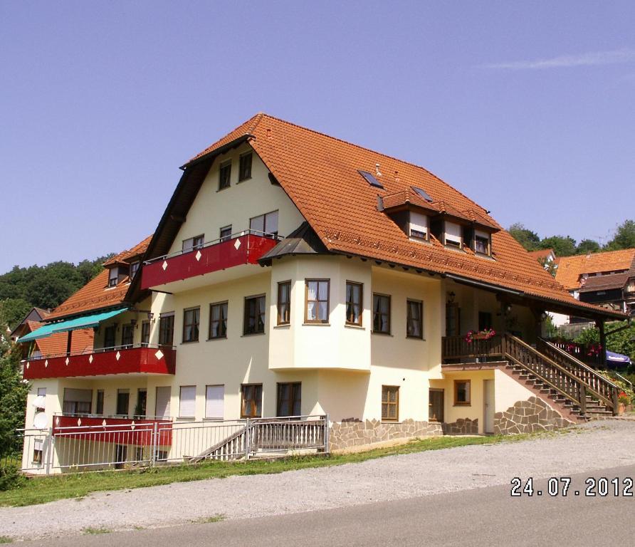 Landgasthof Zum Hirschen Hotel Hafenlohr Buitenkant foto